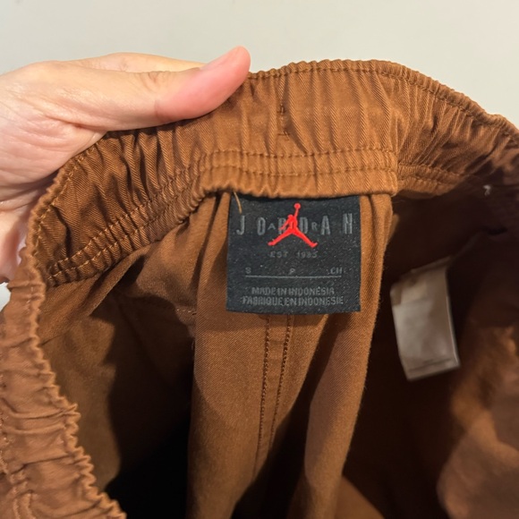 Air Jordan Essentials Chicago Cargo Trousers FB7305-281 Tan Men's Size Small - Picture 9 of 10